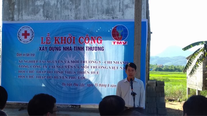 Ông: Trần Văn Nam - Chủ tịch UBND thị trấn Phú Lộc phát biểu tại buổi lễ